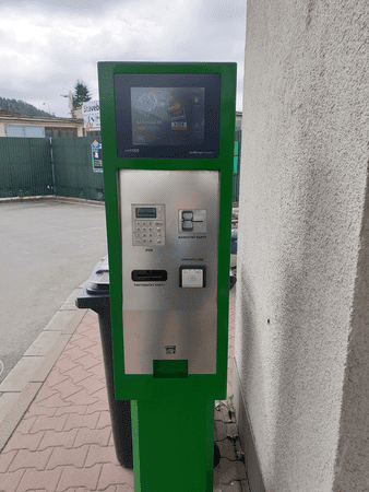 Non-stop tankovací automat na čerpací stanici v Žamberku