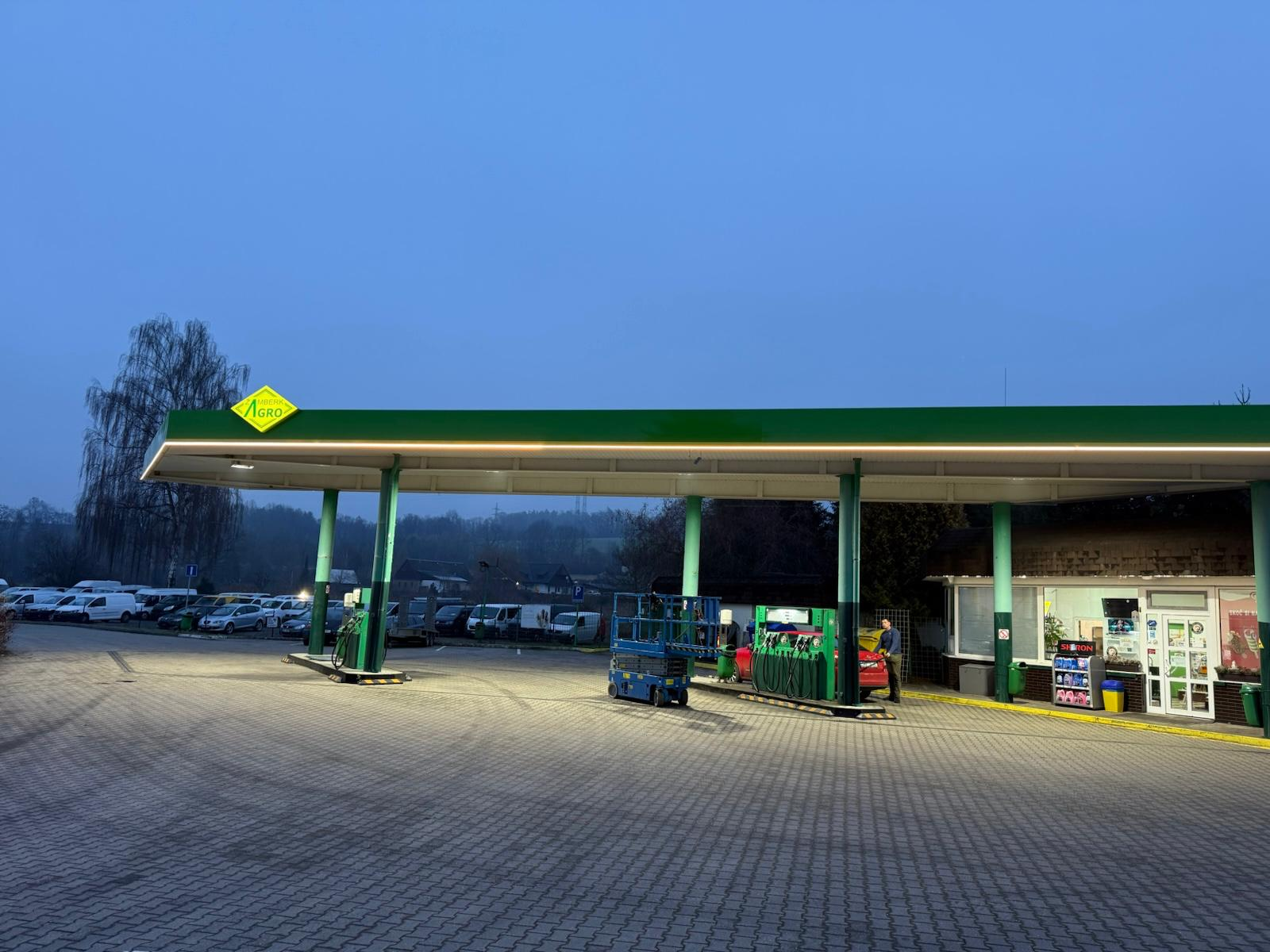 Čerpací stanice Agro Záměl – hlavní pohled